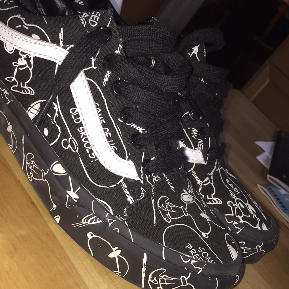 Vans x Peanuts (Size 5.5 Men's)